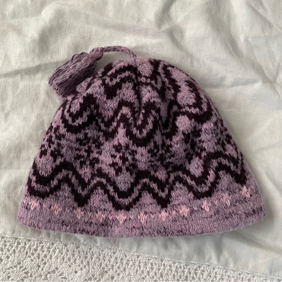 Moon Shadow Accessories - Moon Shadow 100% Wool Knit Purple Beanie Womens Snowflake Holiday ski